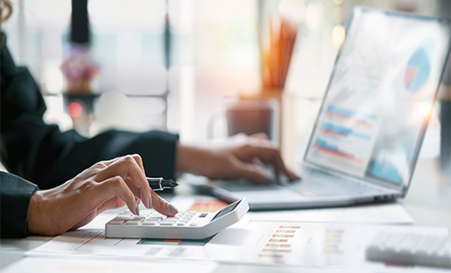 経理業務をしている人